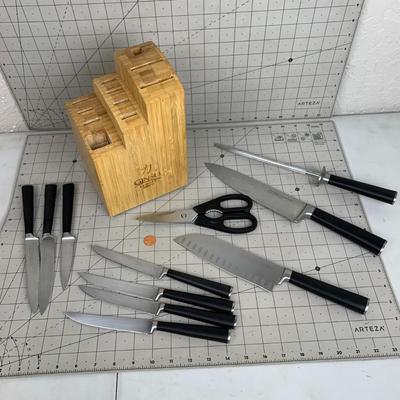 #99 Ginsu Japanese Steel Knives and Knife Block