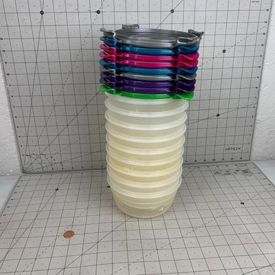 #102 Stackable Plastic Food Containers