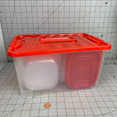 #104 Plastic Food Containers