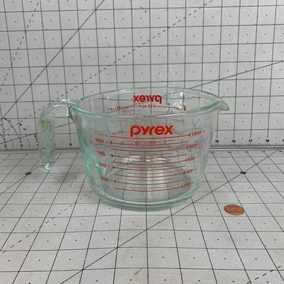 #110 Pyrex Glass Measuring Cup- 32oz