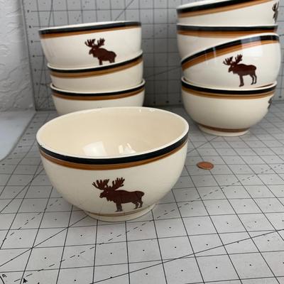 #114 Mainstays Moose Bowls