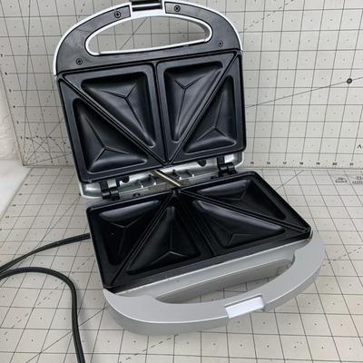 #120 Cuisinart Sandwhich Grill