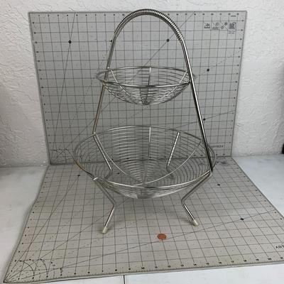 #154 Two Tier Fruit Wire Basket