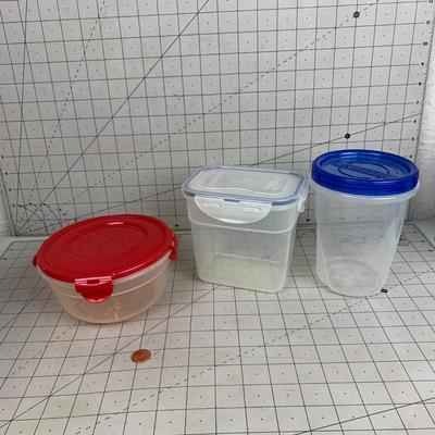 #165 Plastic Food Containers