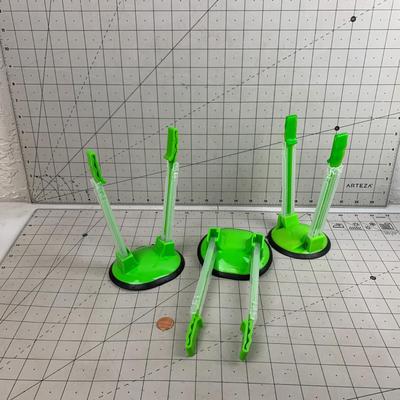 #166 3pc Adjustable Baggy Rack Stand