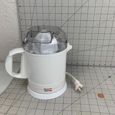 #177 Betty Crocker Juicer
