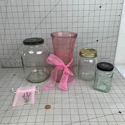 #186 Glass Jars and Flower Gift Bag