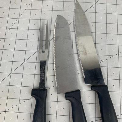 #194 Regal Crest Knives and Cutting Fork