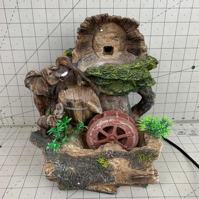 #198 Forest Wheel Fountain *Works Great!*