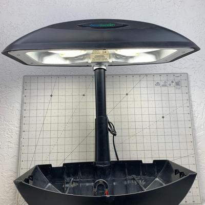 #241 Aero Garden Light