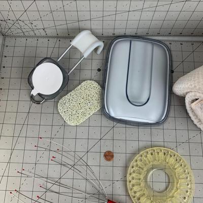 #259 Non Slip Ma, Head Massager and Bathroom Mirror