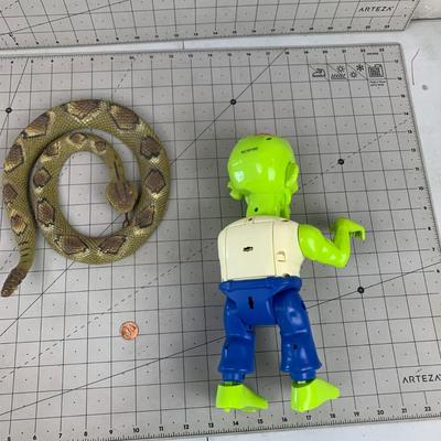 #270 Rattlesnake and Zombie