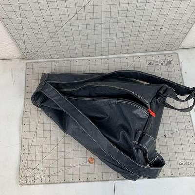 #280 Zip Backpack