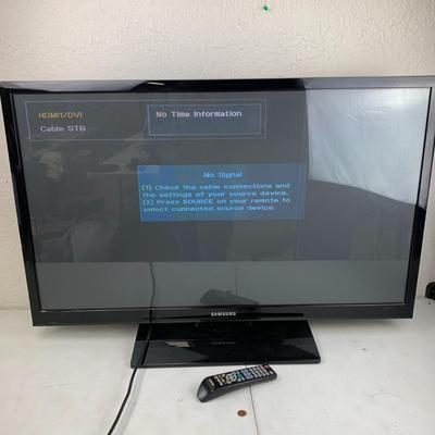 #297 43" Samsung Flatscreen TV