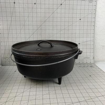 #306 Lodge Cast Iron Pan With Bag