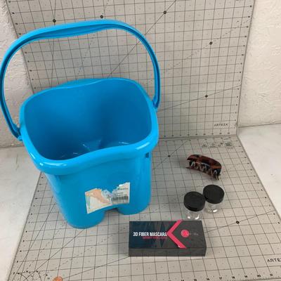#308 3D Fiber Mascara, Clip, Foot Bath and Containers