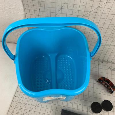 #308 3D Fiber Mascara, Clip, Foot Bath and Containers