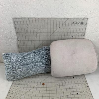 #309 Two Gray Pillows