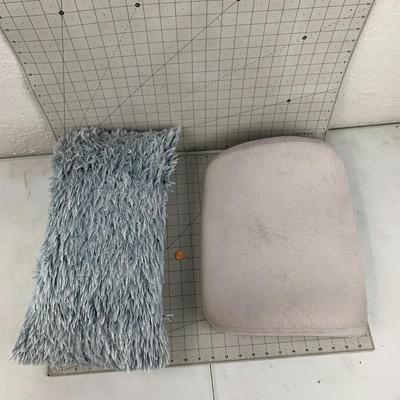 #309 Two Gray Pillows