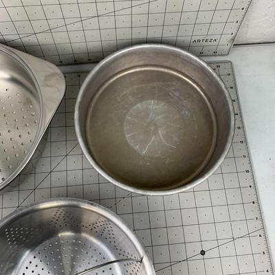 #322 Strainers/Pans