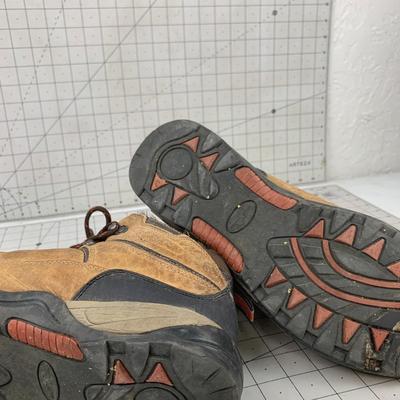 #333 Leather Hiking Boots