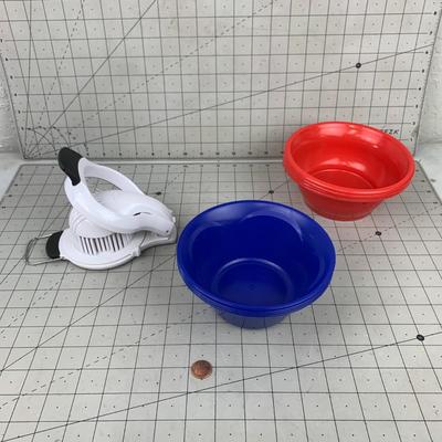 #353 Slicer Tool and Bowls