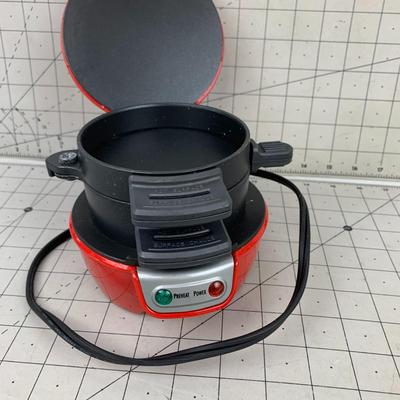 #357 Hamilton Beach Mini Breakfast Griddle