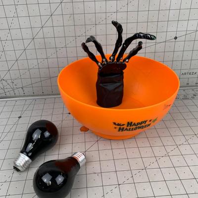 #384 Happy Halloween Candy Bowl and Black Light Bulbs