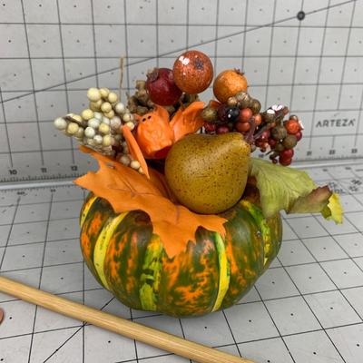 #385 Pumpkin Decor and Toy Arrows