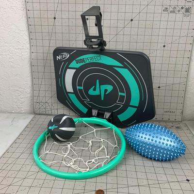 #401 Nerf Dude Perfect Basketball Hoop