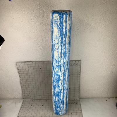 #414 Blue/White Workout Roller