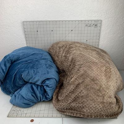 #451 Blue and Brown Blanket