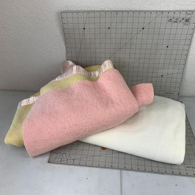 #464 White Blanket and Pink Blanket Scrap