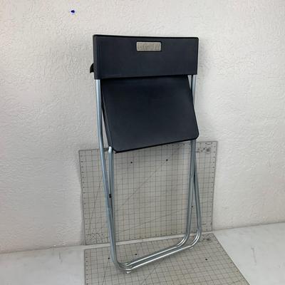 #481 Black Plastic Folding Chair