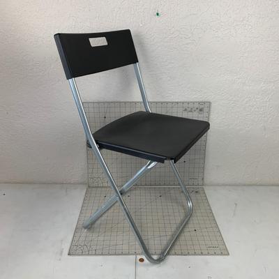 #481 Black Plastic Folding Chair