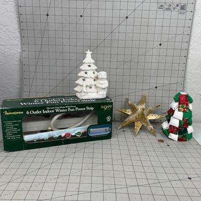 #507 6 Outlet Indoor Winter Fun Power Strip, Christmas Star and Mini Tree Decor