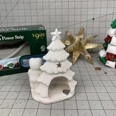#507 6 Outlet Indoor Winter Fun Power Strip, Christmas Star and Mini Tree Decor