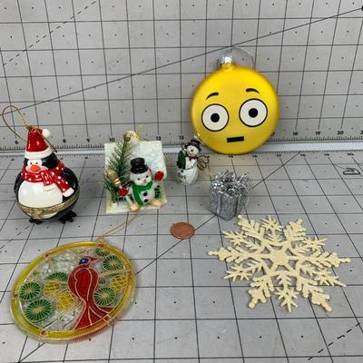 #514 Emoji and Vintage Ornaments