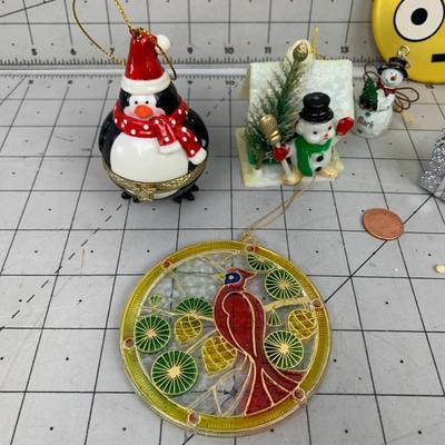 #514 Emoji and Vintage Ornaments