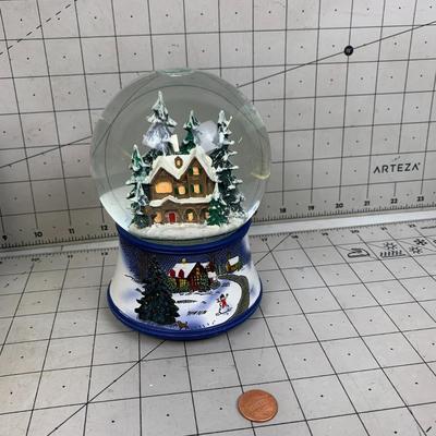 #520 Chrismtas Musical Snow Globe and Gift Box