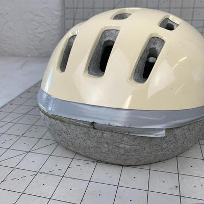 #531 Netti White Helment Size Medium