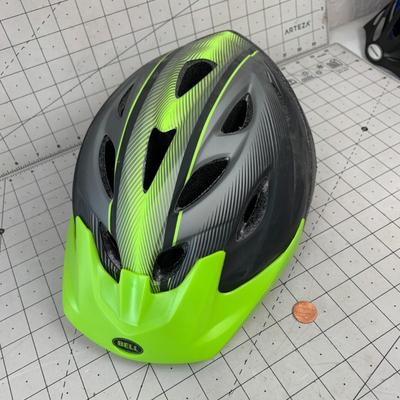 #532 Green/Gray Bell Youth Helmet 52-58cm