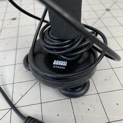 #555 August DTA240 Mic