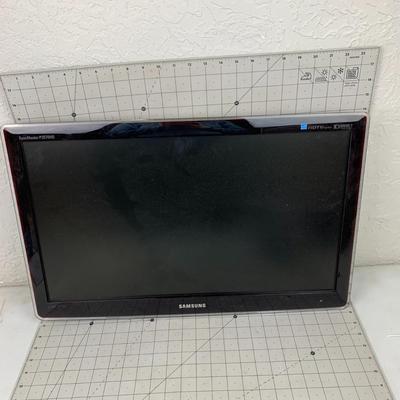 #558 Samsung 24" Flatscreen No RemoteModel" P2570HD