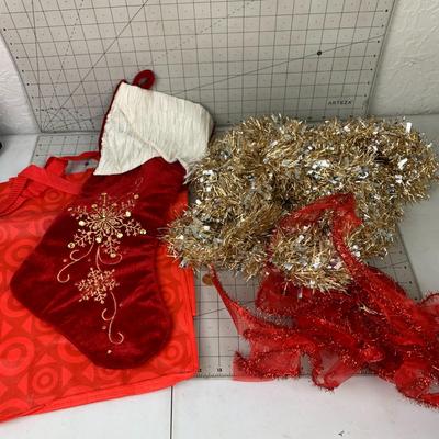 #570 Christmas Garland, Ribbon, Stocking and Target Bag