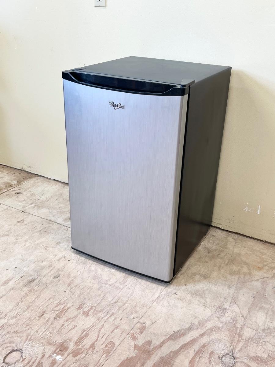 WHIRLPOOL Mini Refrigerator