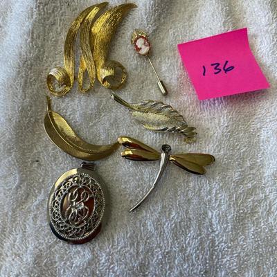 Lot of Pins/ Brooches