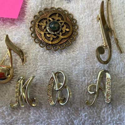 Lot of Pins/ Brooches