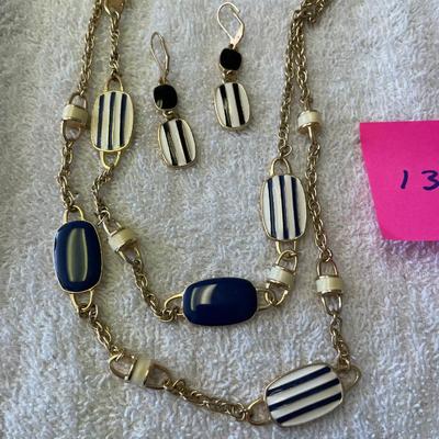 Lot of goldtone Jewelry