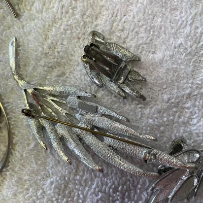 Lot of Black & Silver jewelry